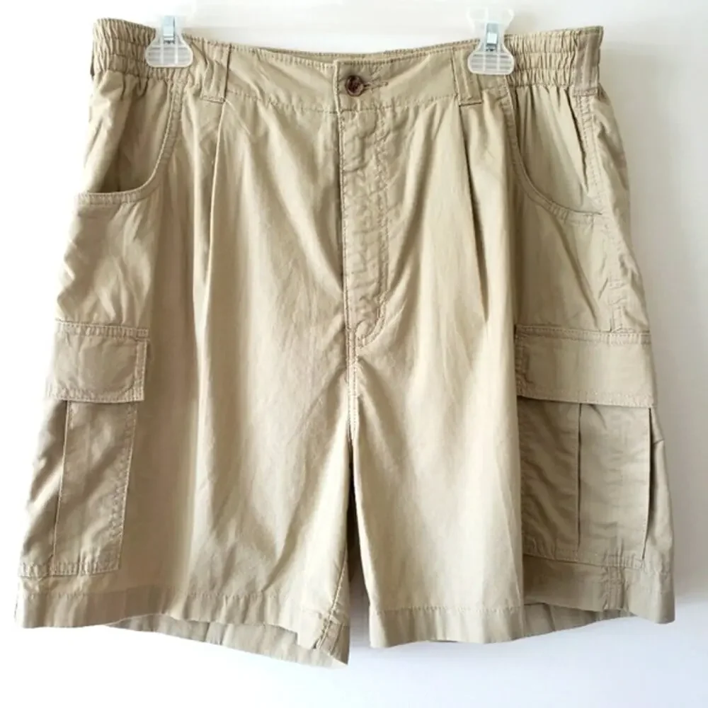 John Blair Pocketed Cargo Khaki Shorts Size 36 New - Picture 2 of 8